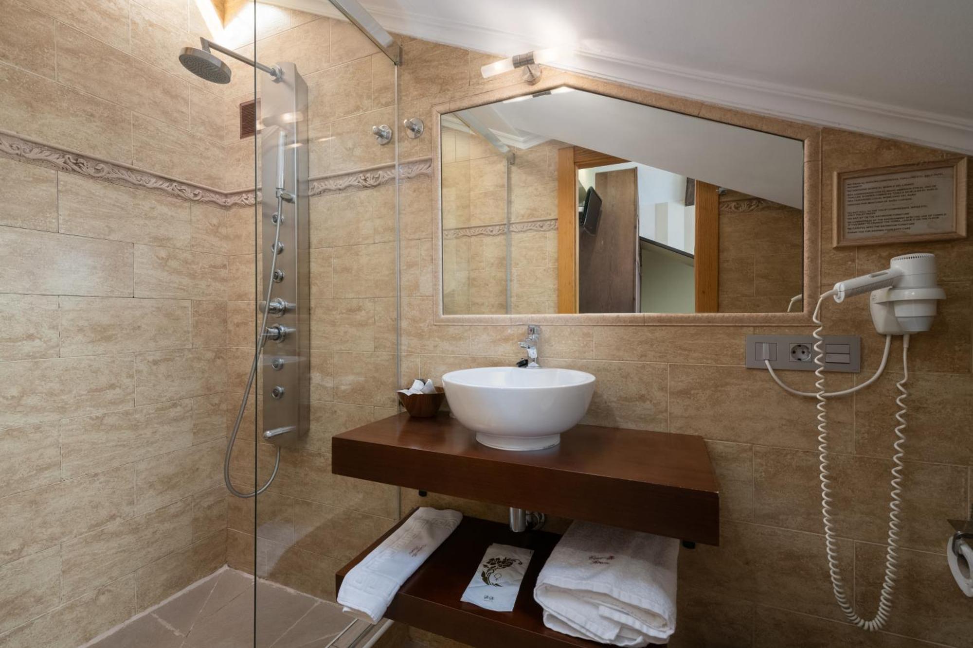 Cimavilla Rooms Gijón Buitenkant foto