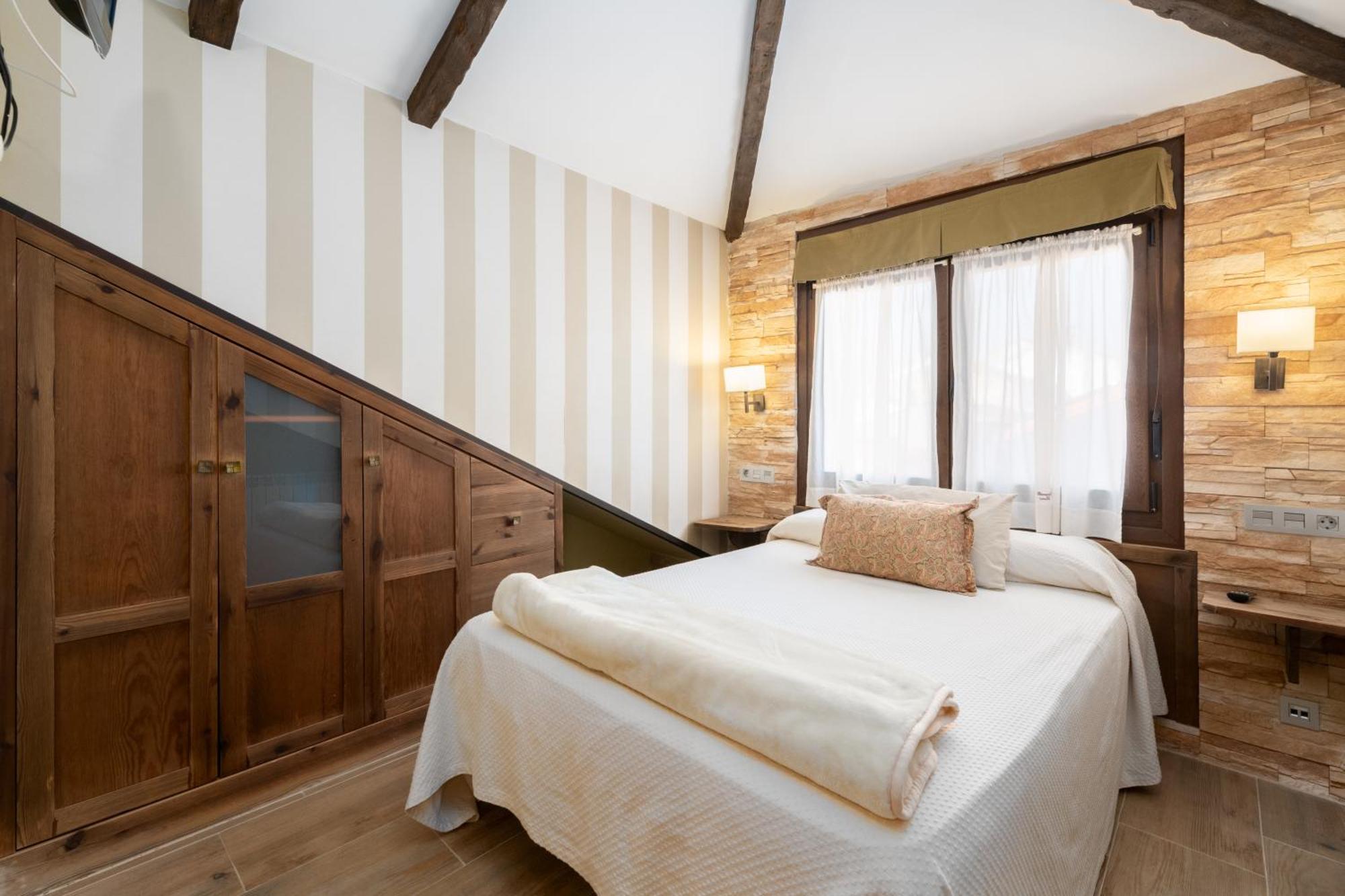 Cimavilla Rooms Gijón Buitenkant foto