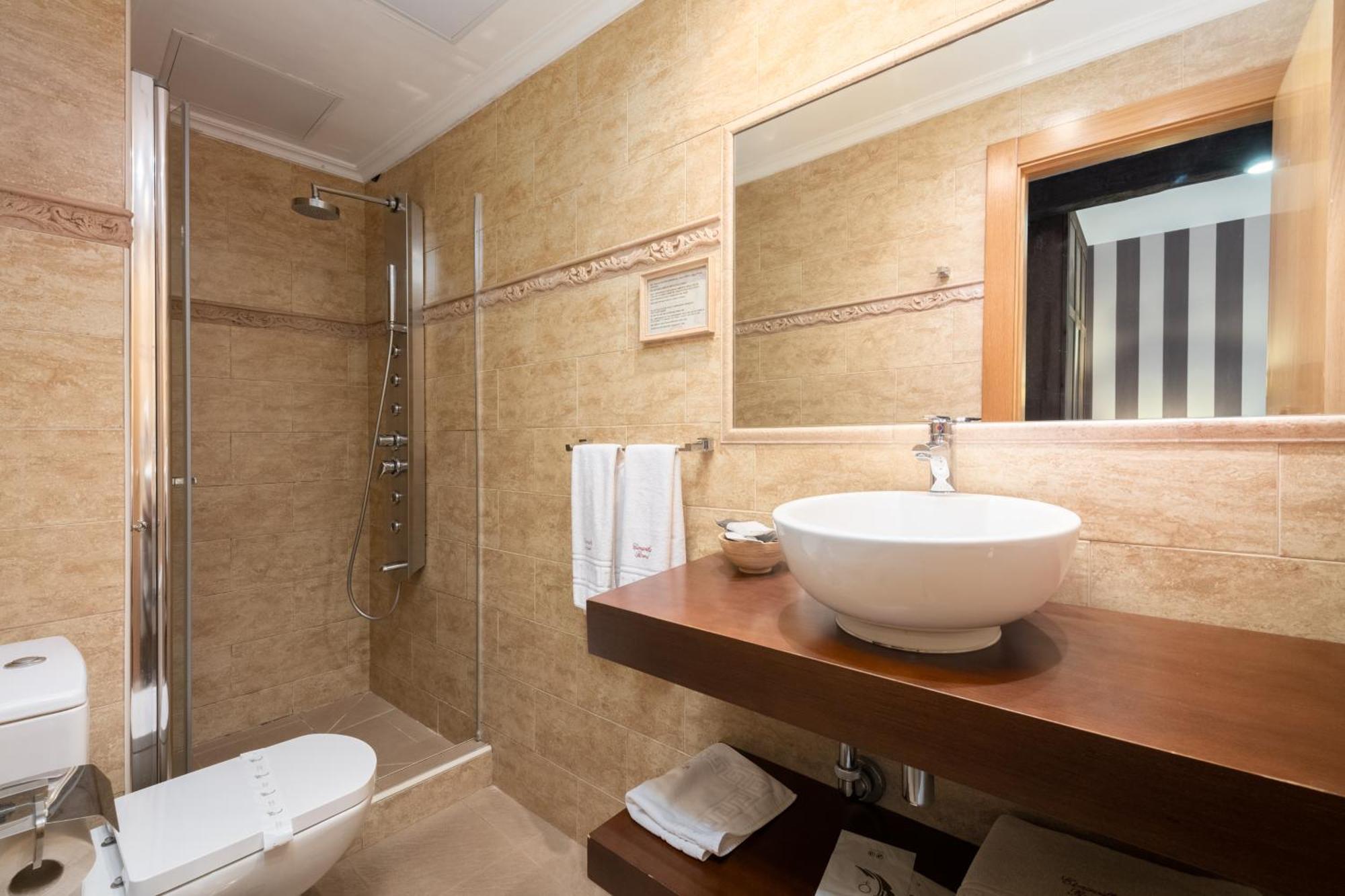 Cimavilla Rooms Gijón Buitenkant foto